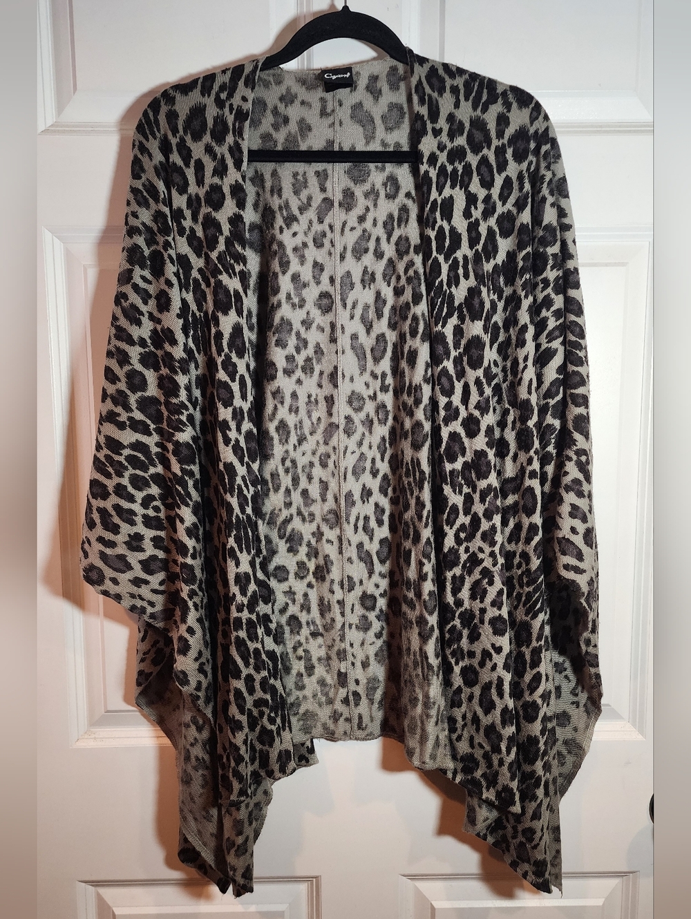 Cejon Acrylic Leopard Print Shawl Wrap - Black & Gray